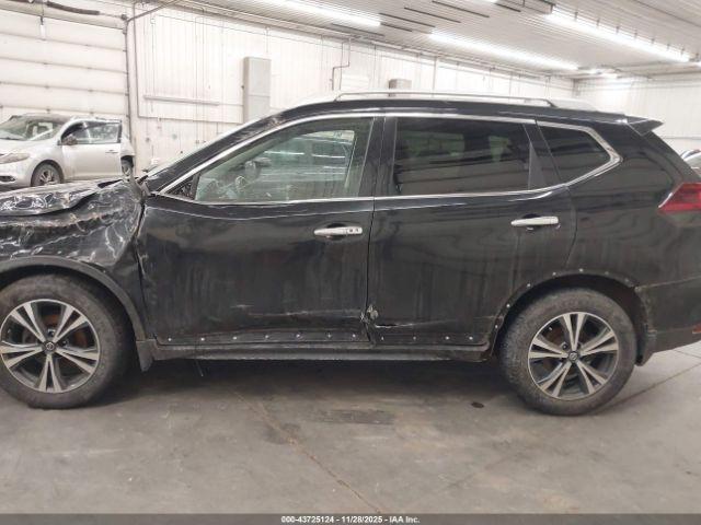 Nissan Rogue Image 12