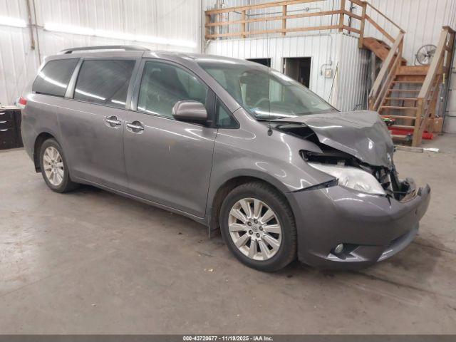  Salvage Toyota Sienna