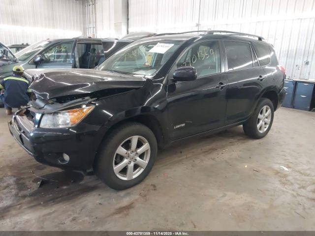 Toyota RAV4 Limited Image 14