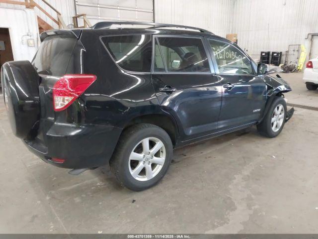 Toyota RAV4 Limited Image 4