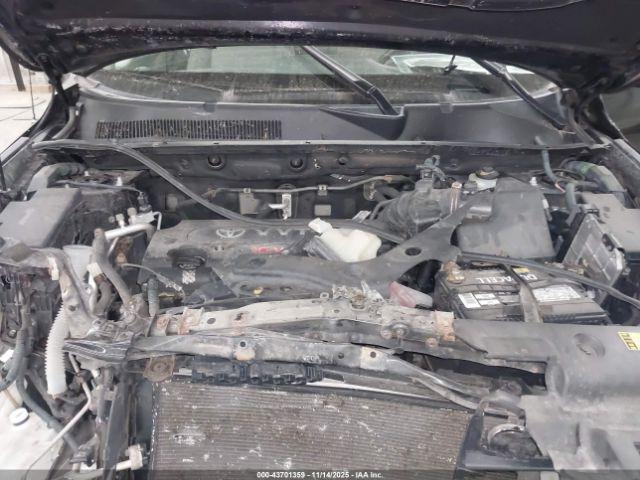 Toyota RAV4 Limited Image 7