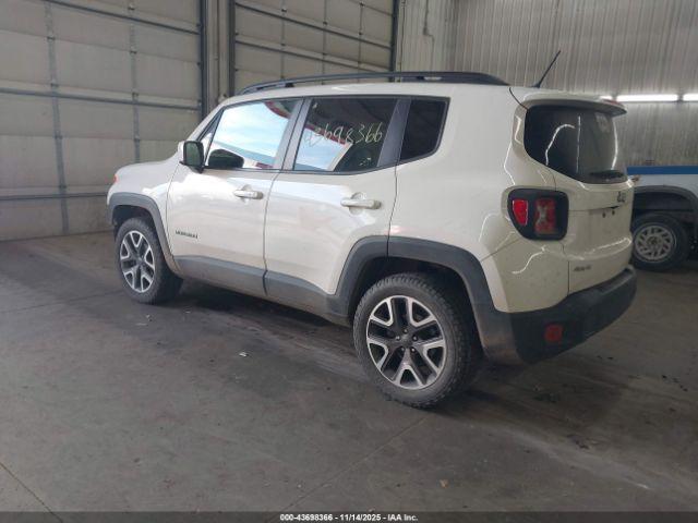 Jeep Renegade Latitude Image 2