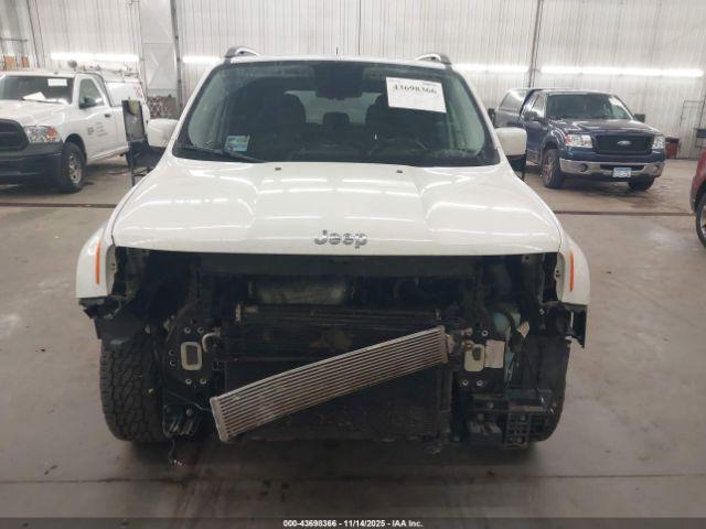 Jeep Renegade Latitude Image 7