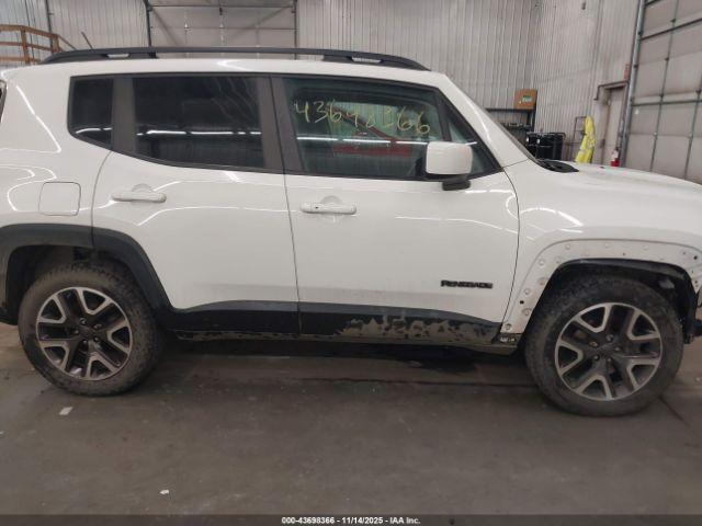 Jeep Renegade Latitude Image 15