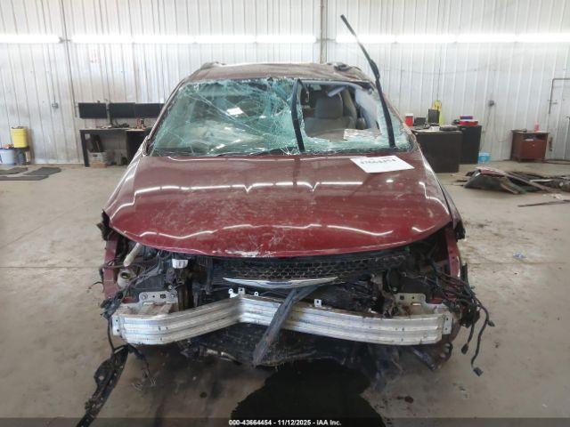 Chrysler Pacifica Touring-l Image 13