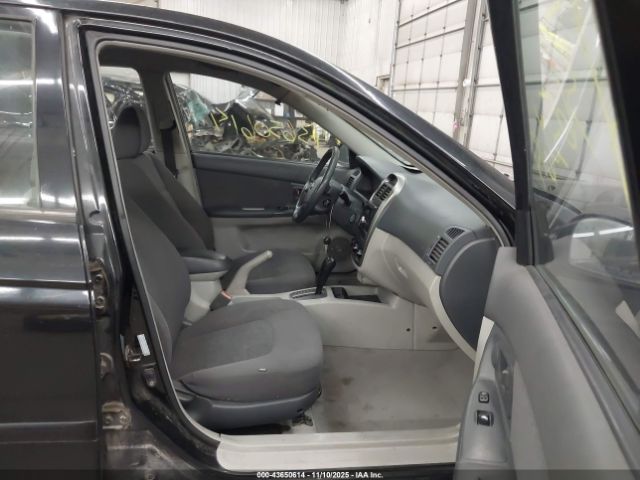 Kia Spectra Image 14