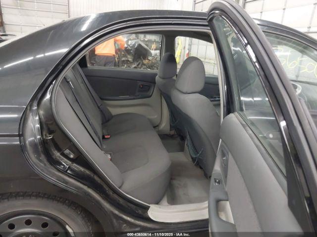 Kia Spectra Image 13