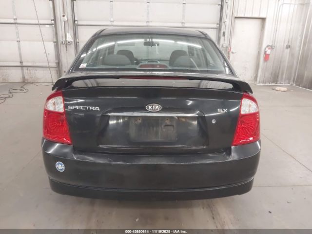 Kia Spectra Image 4