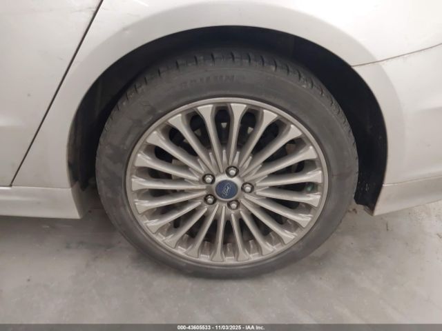 Ford Fusion Titanium Image 9