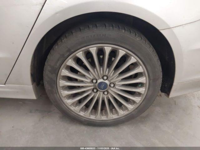 Ford Fusion Titanium Image 9