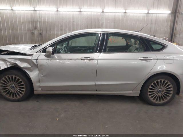 Ford Fusion Titanium Image 16