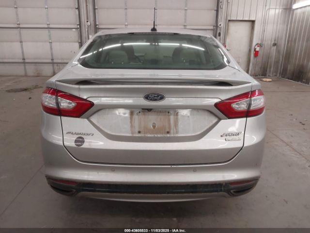Ford Fusion Titanium Image 14