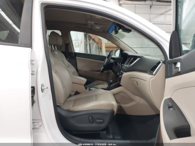 Hyundai TUCSON Limited Image 6