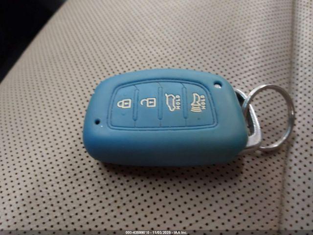 Hyundai TUCSON Limited Image 12