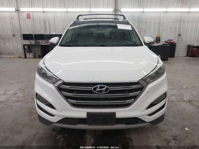Hyundai TUCSON Limited Image 14