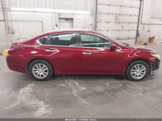 Nissan Altima 2.5 S Image 10