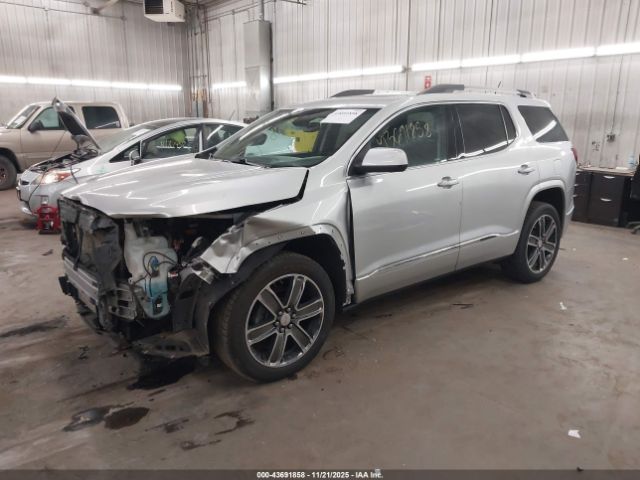 GMC Acadia Denali Image 4