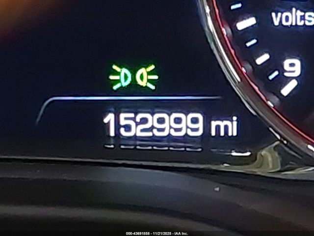 GMC Acadia Denali Image 11