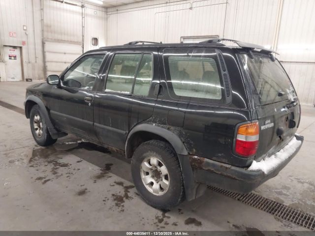 Nissan Pathfinder Image 3