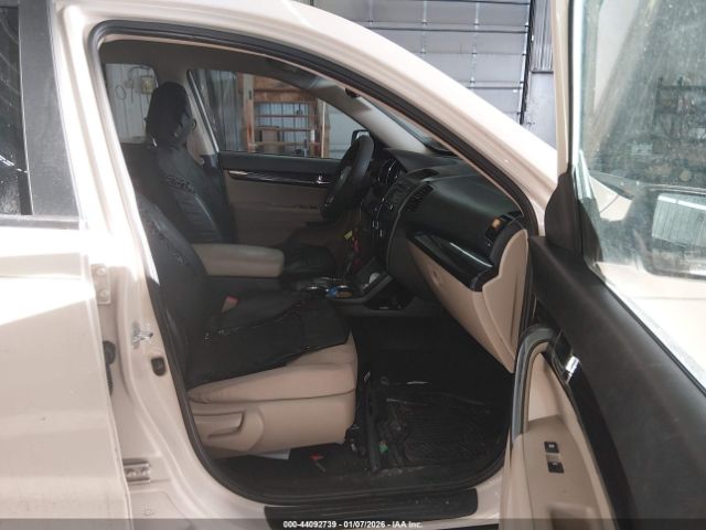 Kia Sorento Lx Image 12