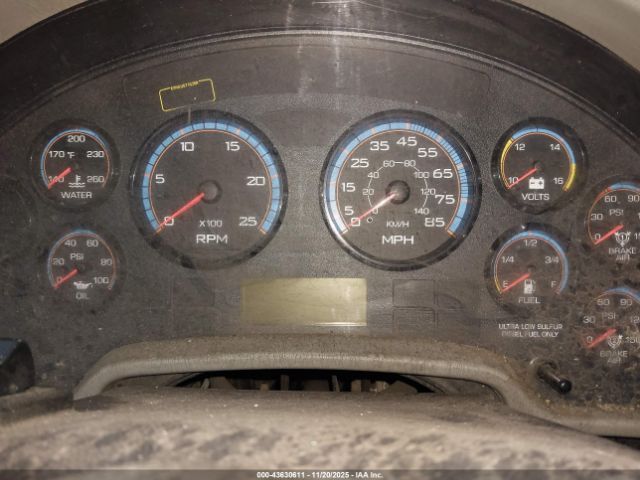 International 7000 7600 Image 4