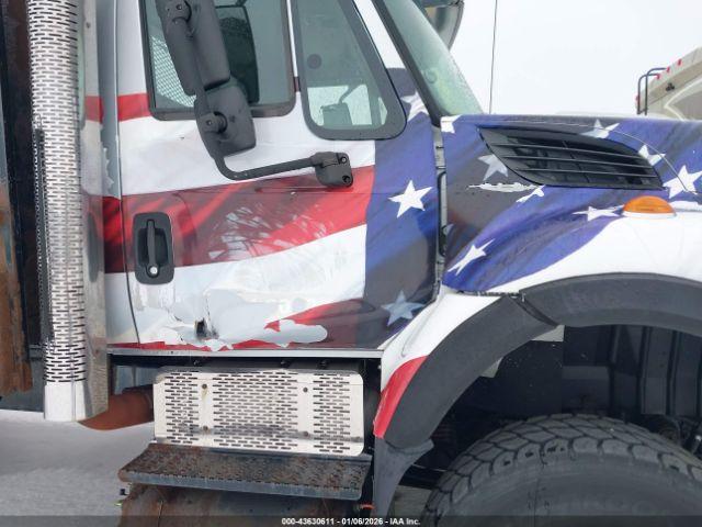 International 7000 7600 Image 10