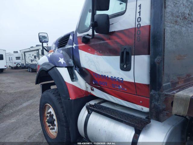 International 7000 7600 Image 17