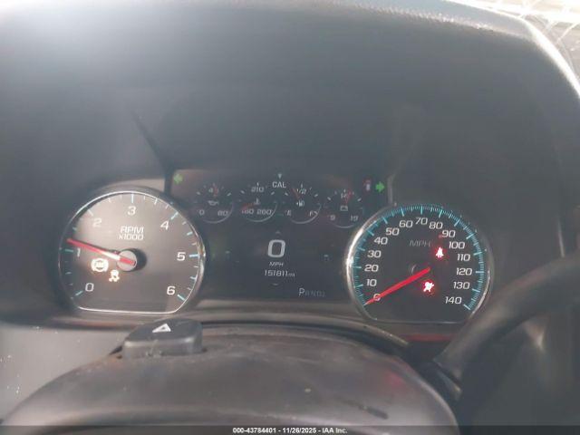 Chevrolet Suburban Premier Image 6