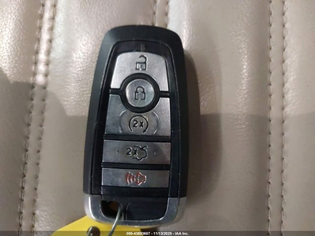 Ford Fusion Se Image 6