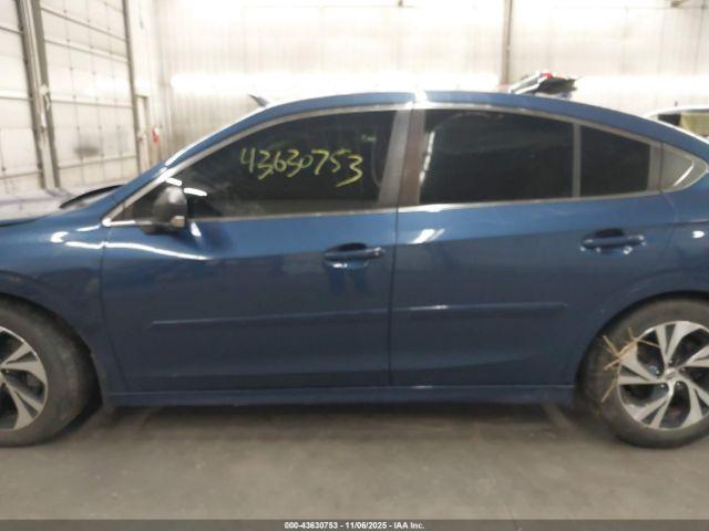 Subaru Legacy Image 14