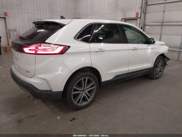 Ford Edge Titanium Image 11