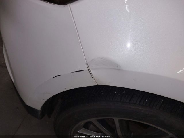 Ford Edge Titanium Image 3