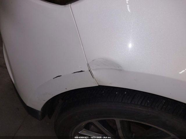 Ford Edge Titanium Image 3