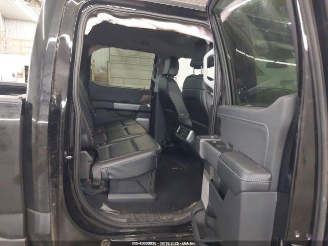 Ford F-350 Lariat Image 15