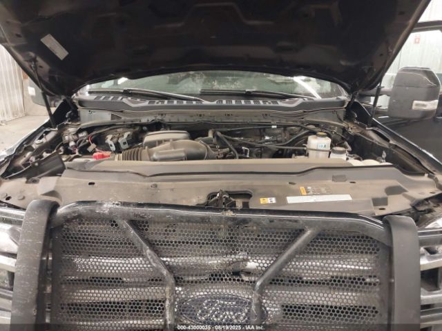 Ford F-350 Lariat Image 6