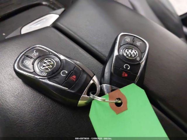 Buick Envision Essence Image 9